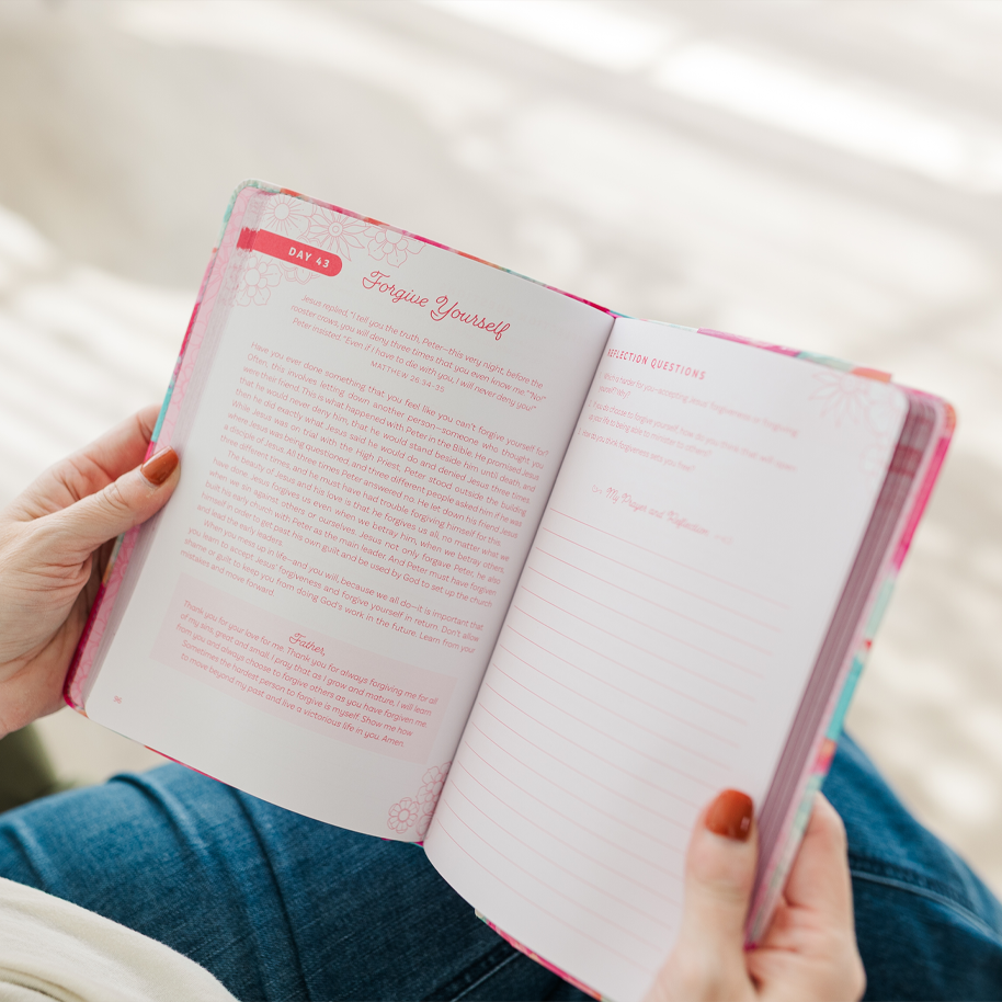 Moments with God for Teen Girls Devotional